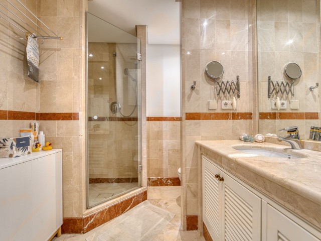 3 Makuuhuoneen Huoneisto Puerto Banús