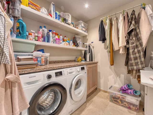 3 Makuuhuoneen Huoneisto Puerto Banús