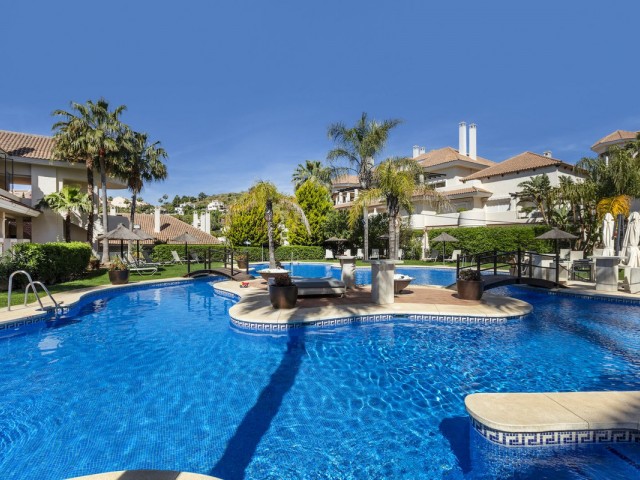 Appartement avec 2 Chambres  à Nueva Andalucía