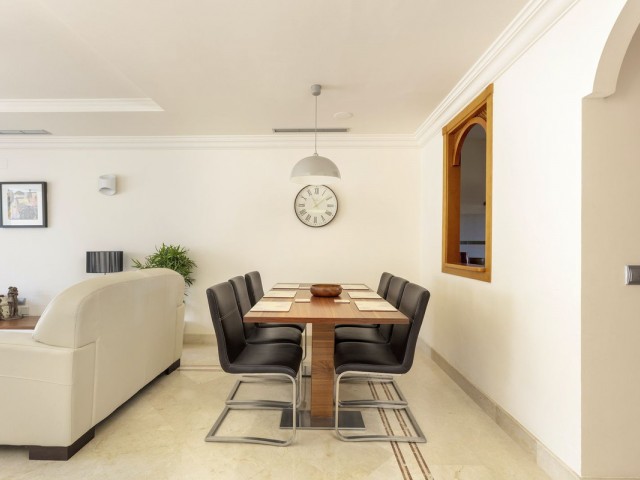 Appartement avec 2 Chambres  à Nueva Andalucía