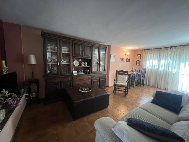 6 Makuuhuoneen Huvila Estepona