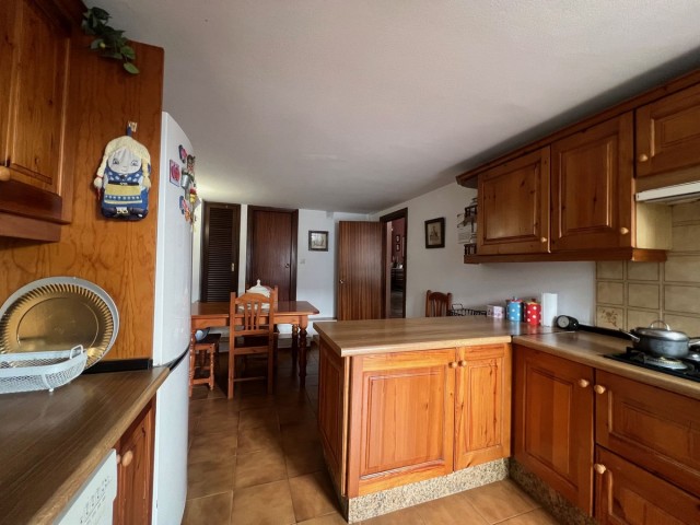 6 Makuuhuoneen Huvila Estepona