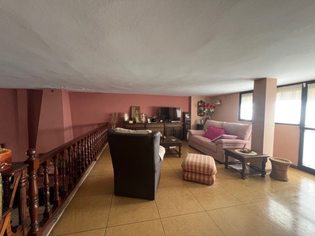 6 Makuuhuoneen Huvila Estepona