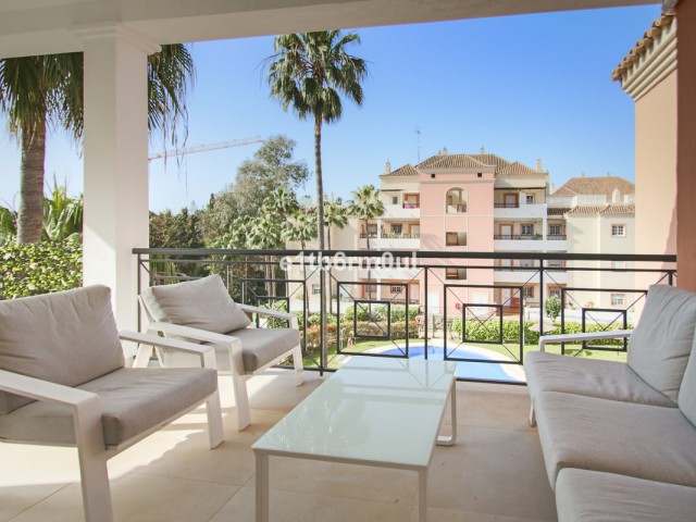 Appartement avec 2 Chambres  à Nueva Andalucía