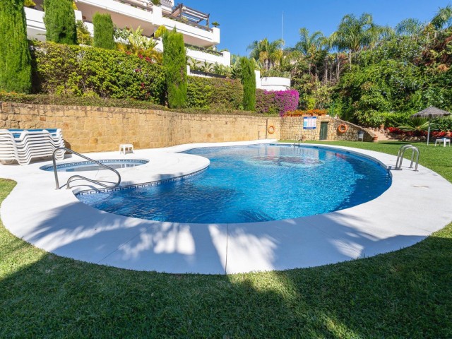 2 Makuuhuoneen Huoneisto Nueva Andalucía