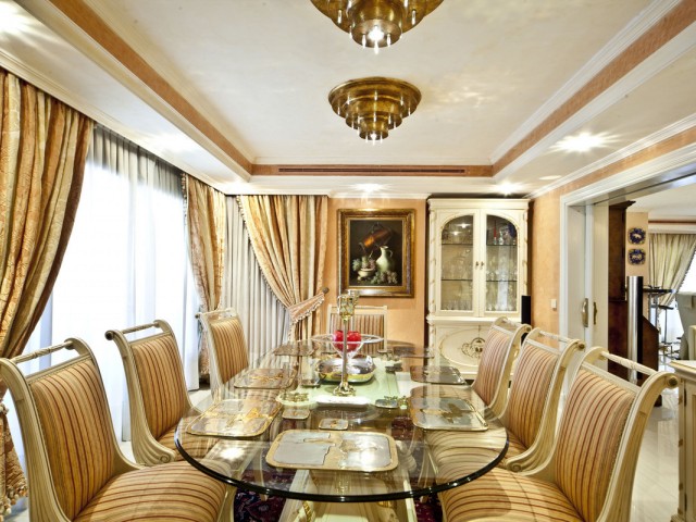 6 Makuuhuoneen Huvila Nueva Andalucía