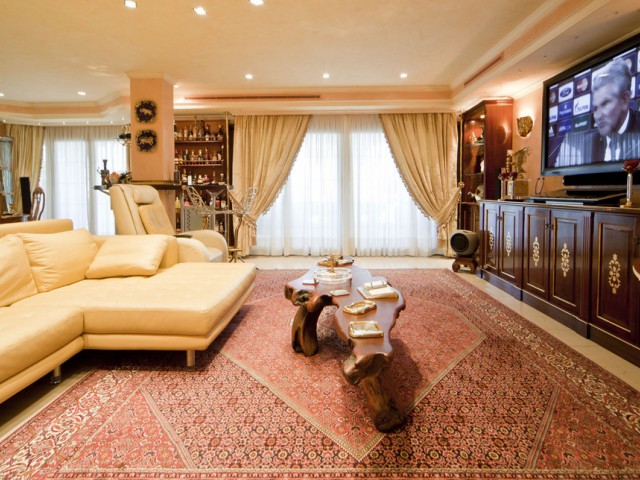 6 Makuuhuoneen Huvila Nueva Andalucía