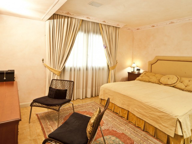 6 Makuuhuoneen Huvila Nueva Andalucía