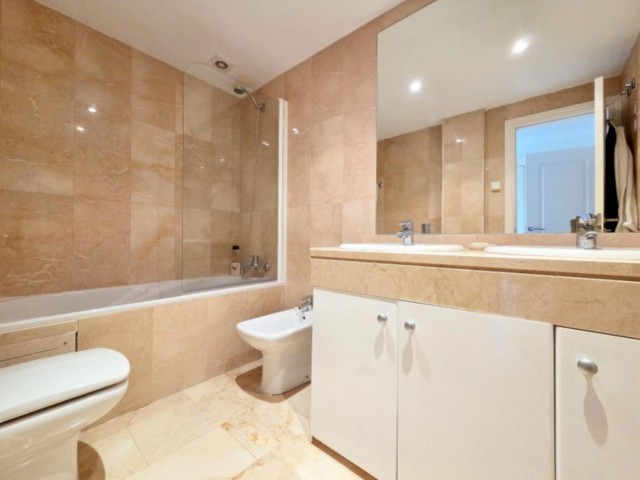 3 Bedrooms Apartment in Casares
