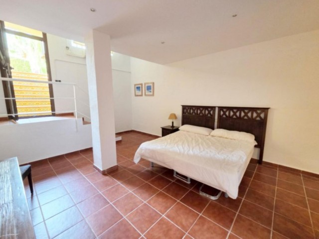 3 Bedrooms Apartment in Casares