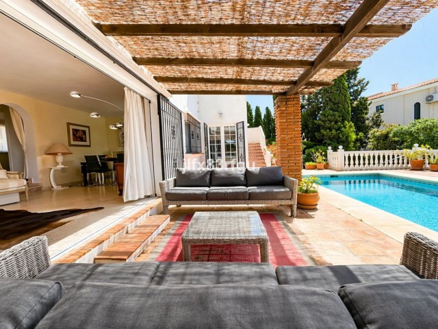 4 Makuuhuoneen Huvila Riviera del Sol