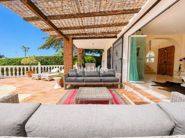 4 Makuuhuoneen Huvila Riviera del Sol