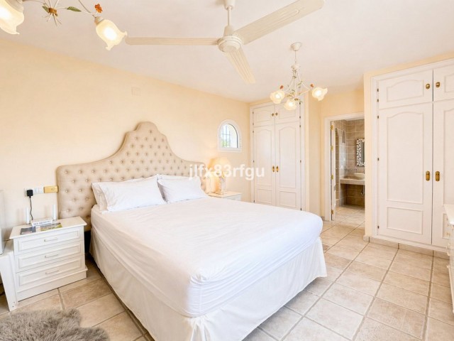 4 Makuuhuoneen Huvila Riviera del Sol