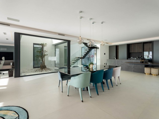 6 Makuuhuoneen Huvila Benahavís