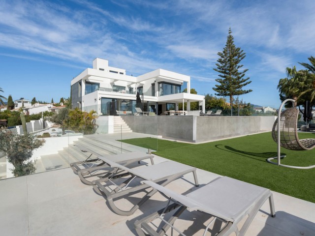 6 Makuuhuoneen Huvila Benahavís