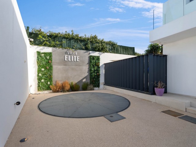 6 Makuuhuoneen Huvila Benahavís