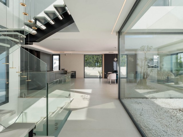 6 Makuuhuoneen Huvila Benahavís