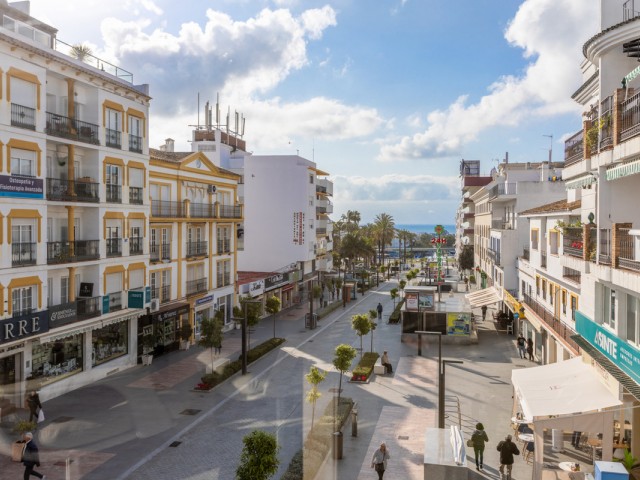 Liikekiinteistö San Pedro de Alcántara