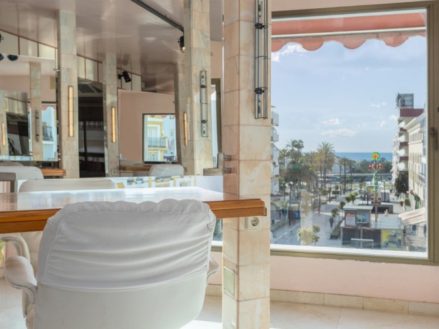 Liikekiinteistö San Pedro de Alcántara