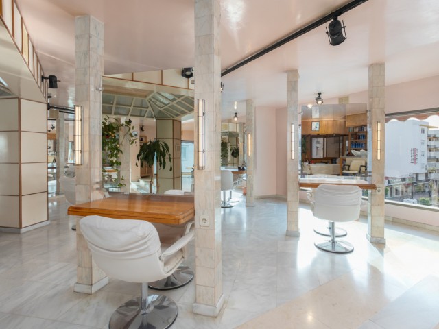 Commercial avec 1 Chambres  à San Pedro de Alcántara