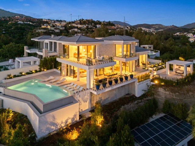 5 Makuuhuoneen Huvila Benahavís