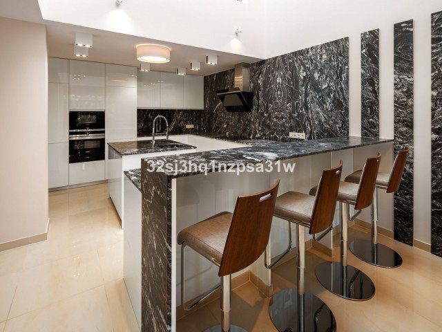 6 Schlafzimmer Apartment in Marbella