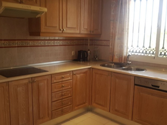 Kattohuoneisto Miraflores