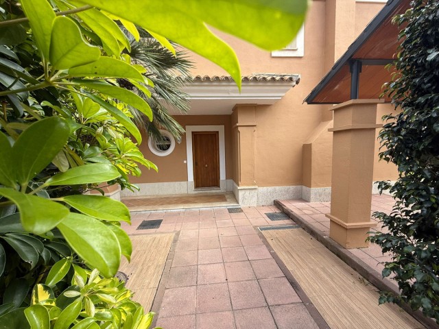 3 Makuuhuoneen Rivitalo Marbella