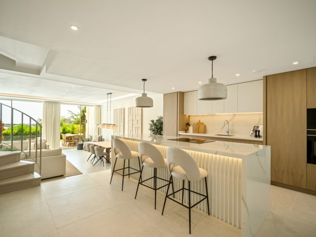 4 Makuuhuoneen Rivitalo La Quinta