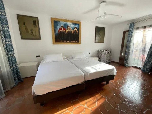 3 Bedrooms Townhouse in Guadalmina Baja