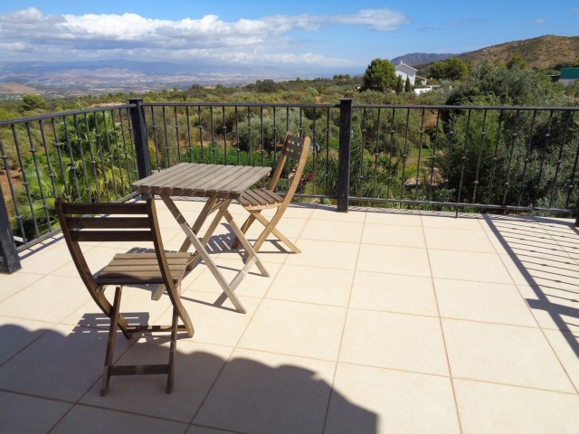 4 Makuuhuoneen Huvila Alhaurín de la Torre