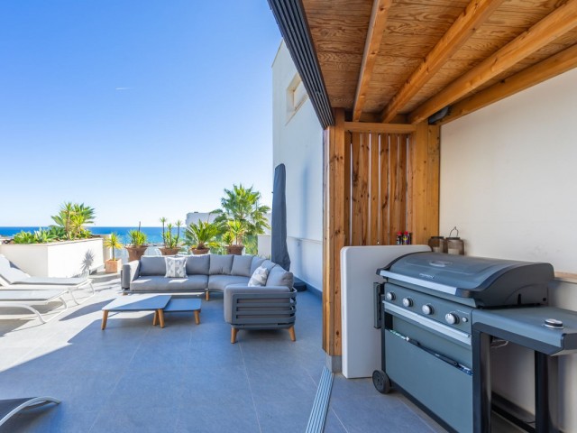 Kattohuoneisto Casares Playa