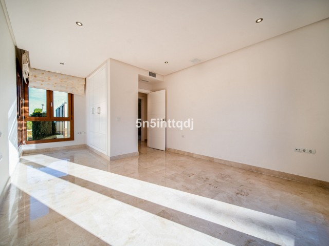 5 Makuuhuoneen Huvila Benahavís