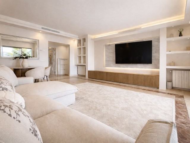 3 Makuuhuoneen Huoneisto Los Flamingos