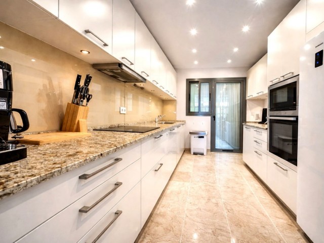 3 Makuuhuoneen Huoneisto Los Flamingos