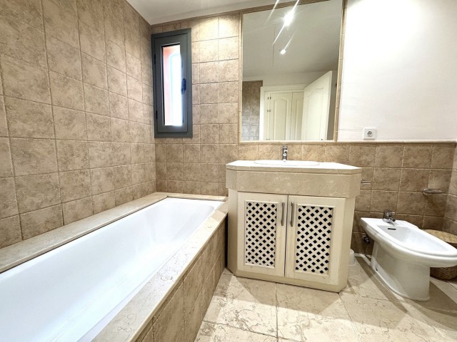 3 Makuuhuoneen Huoneisto Los Flamingos