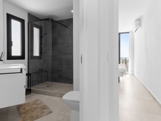 4 Makuuhuoneen Rivitalo Torreblanca