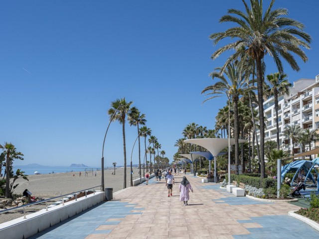 2 Makuuhuoneen Huoneisto Estepona