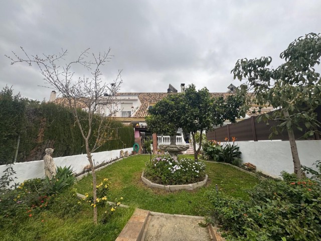 4 Slaapkamer Rijtjeshuis in Atalaya