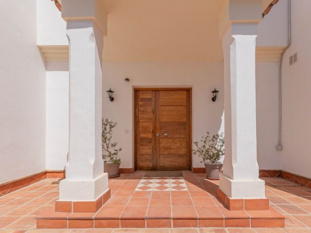 Villa con 5 Dormitorios  en La Cala Golf