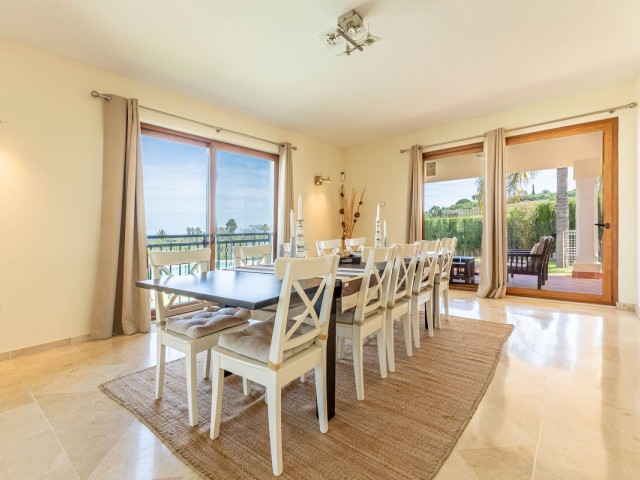 Villa con 5 Dormitorios  en La Cala Golf