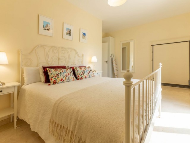 Villa con 5 Dormitorios  en La Cala Golf