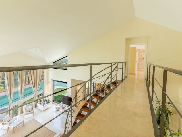 Villa con 5 Dormitorios  en La Cala Golf