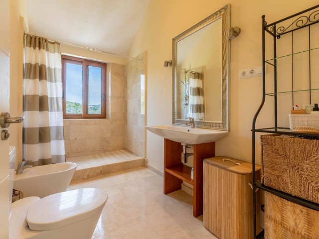 Villa con 5 Dormitorios  en La Cala Golf