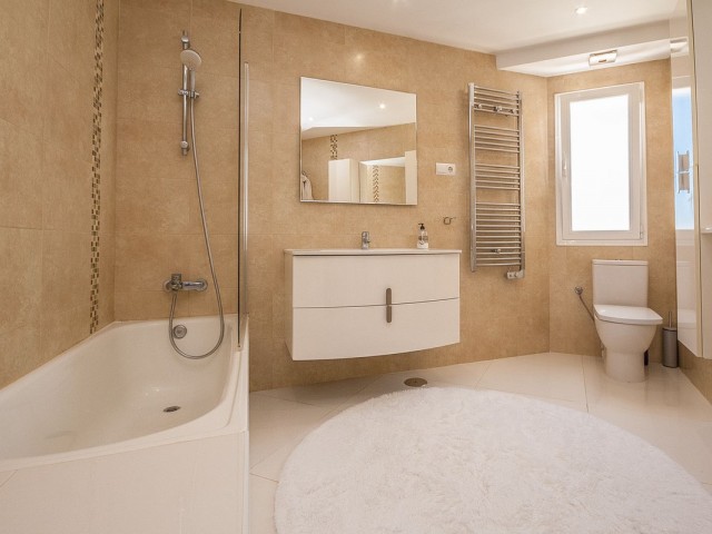 6 Slaapkamer Villa in Estepona