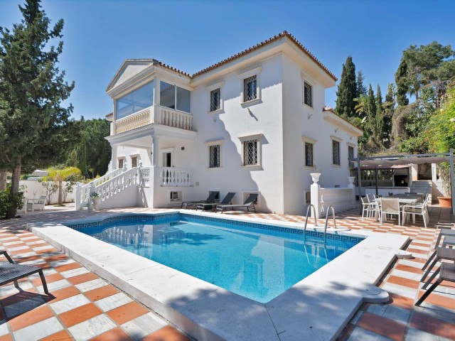 10 Bedrooms Villa in Marbella