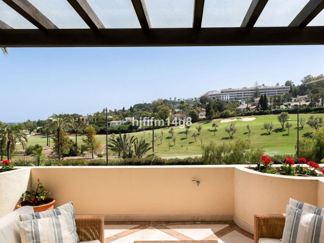 Appartement avec 3 Chambres  à Nueva Andalucía