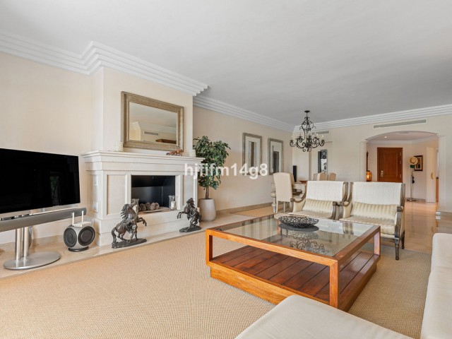 Appartement avec 3 Chambres  à Nueva Andalucía