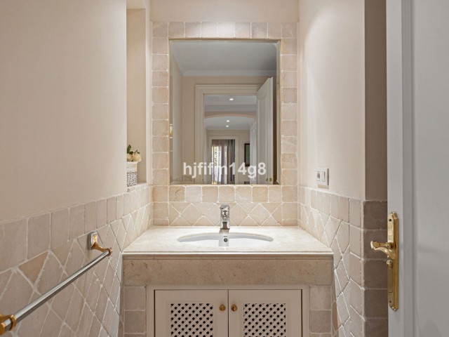 Appartement avec 3 Chambres  à Nueva Andalucía