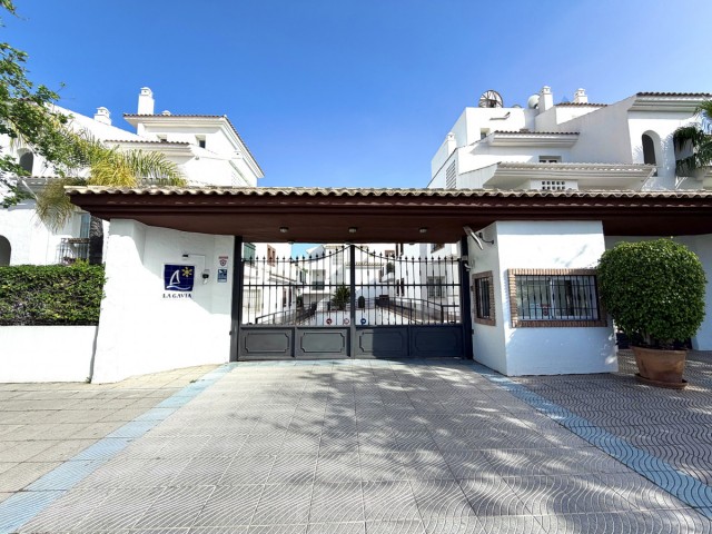 3 Bedrooms Apartment in San Pedro de Alcántara
